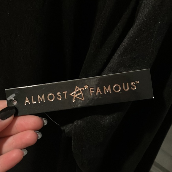 Long Sleeve Heart Top - Picture 4 of 6